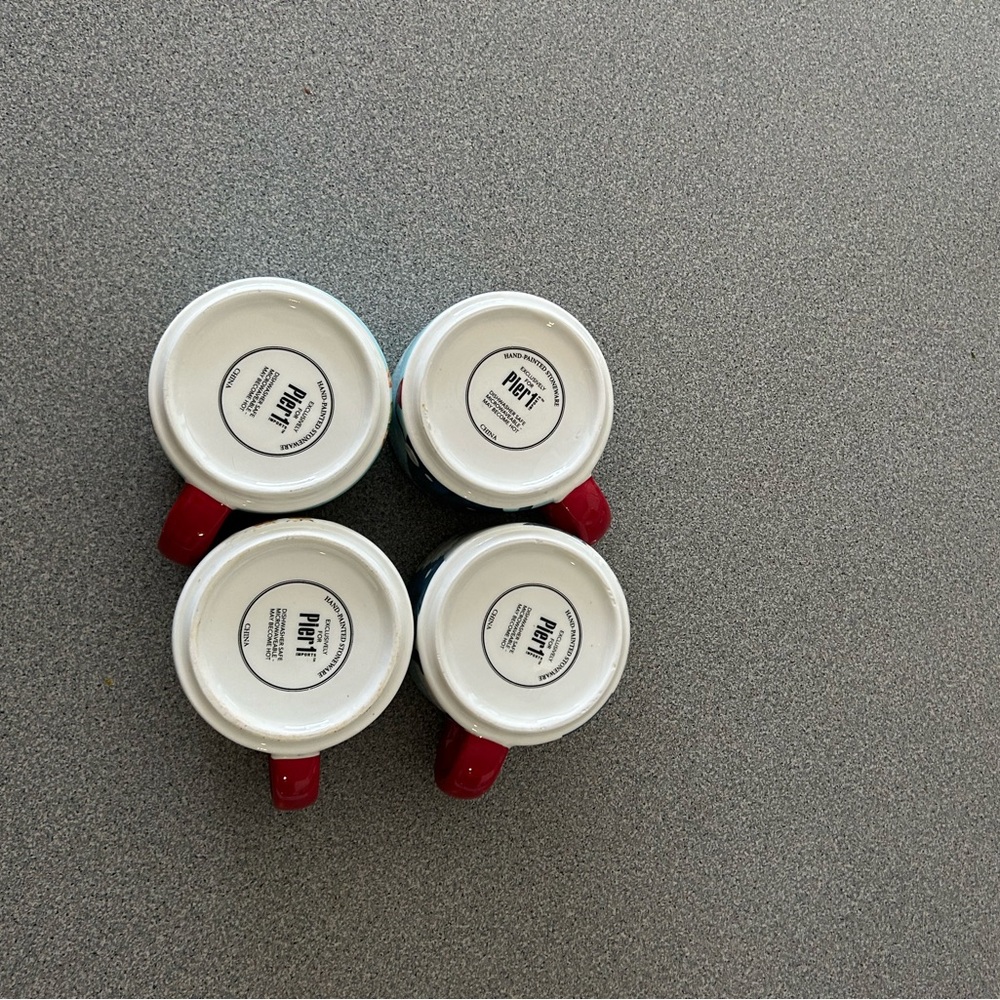 NWT Pier 1 set of 4 stacking Christmas puppy dog design mugs with holder. - Picture 5 of 6